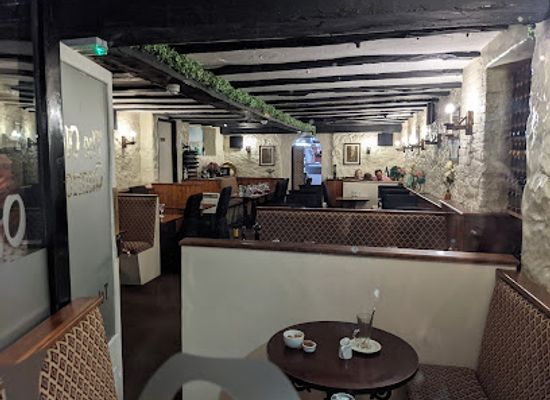 guernsey/vazon-bay/restaurant/the-old-quarter-restaurant