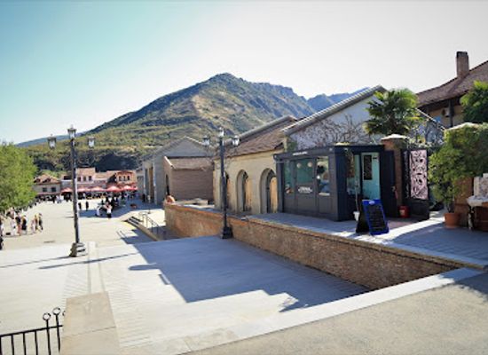 georgia/mtskheta-mtianeti/restaurant/creperie-de-flore