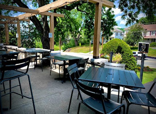 vermont/upper-valley/restaurant/the-meltdown-grilled-cheese-and-tap-room