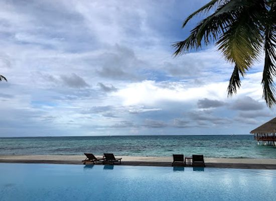 maldives/meemu-atoll/restaurant/vilu-bar-medhufishi-island-resort