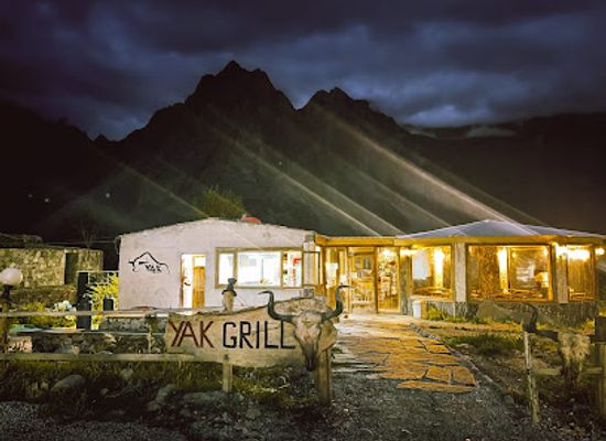 pakistan/northern-areas/restaurant/yak-grill
