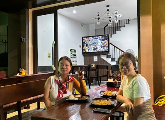 vietnam/north-central-coast/restaurant/sophie-homy-cafe-food