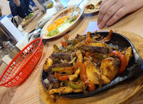 missouri/southwest-missouri/restaurant/antojitos-la-monarca
