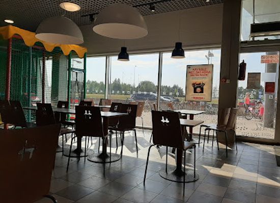 estonia/kuressaare/restaurant/hesburger