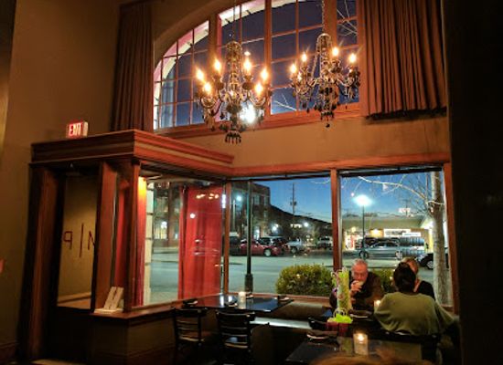 tennessee/chattanooga/southside-historic-district/restaurant/meeting-place