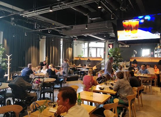 finland/espoo/restaurant/restaurant-fat-lizard-otaniemi