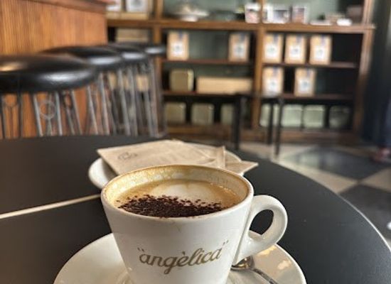 spain/madrid/malasana/restaurant/cafe-angelica