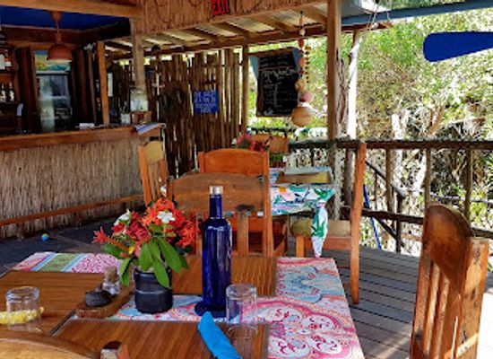 belize/vaca-plateau/restaurant/wild-canes-bar-restaurant