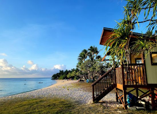 marshall-islands/kwajalein-atoll/restaurant/emon-beach