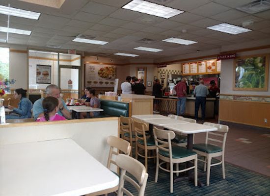 connecticut/bear-mountain/restaurant/wendy-s