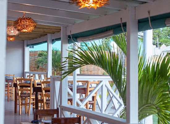 antigua-and-barbuda/barbuda/restaurant/abracadabra