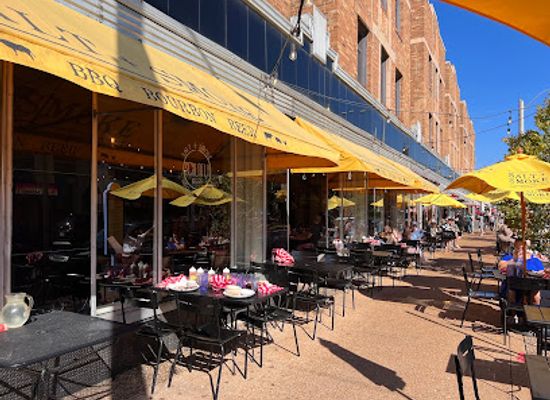 missouri/st-louis/the-loop/restaurant/salt-smoke