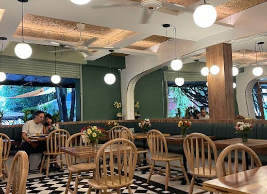 colombia/medellin/envigado/restaurant/ganso-castor-envigado