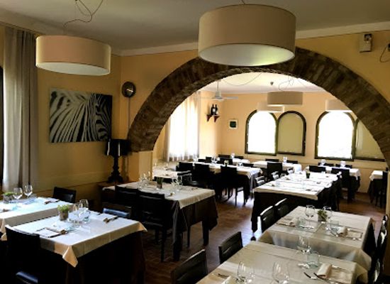 italy/mugello/restaurant/ristorante-le-maschere-enoteca