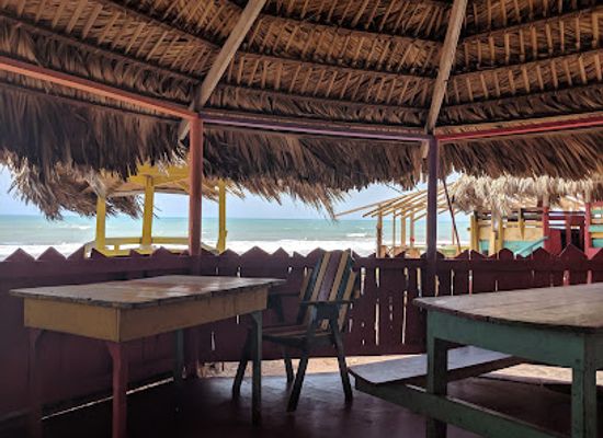 jamaica/martha-brae-river-valley/restaurant/little-ochie-seafood-restaurant-bar