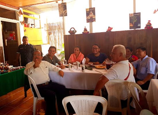 guatemala/tikal/restaurant/restaurante-cafe-uaxactun