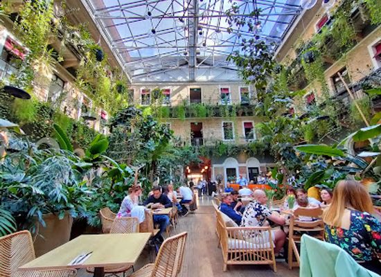 hungary/hansag/restaurant/twentysix-budapest