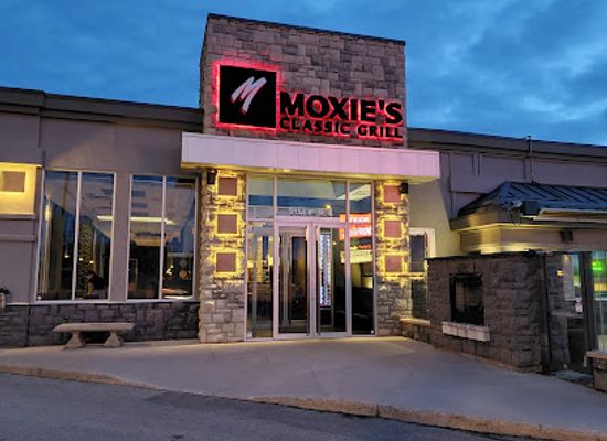 canada/saskatoon/restaurant/moxies-saskatoon-restaurant