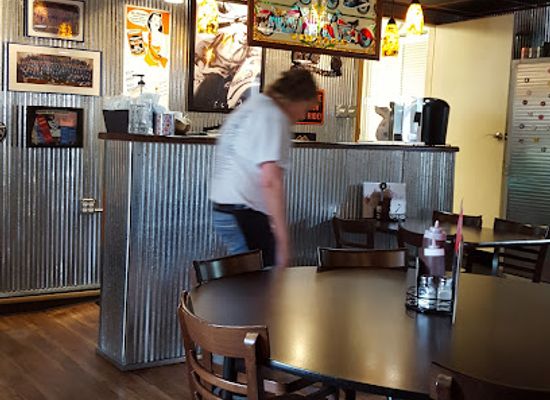 indiana/kokomo/restaurant/hawg-heaven