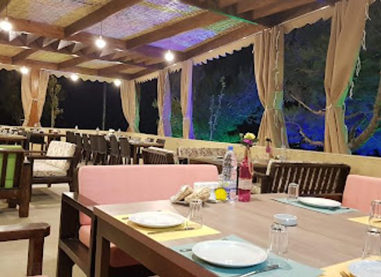 lebanon/kadisha-valley/restaurant/warda-international-lebanese-cuisine