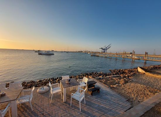 namibia/erongo/restaurant/anchors-waterfront-restaurant