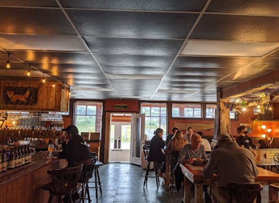 canada/forillon-national-park/restaurant/au-frontibus-microbrasserie