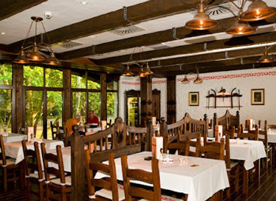 hungary/szigetkoz/restaurant/sari-csarda