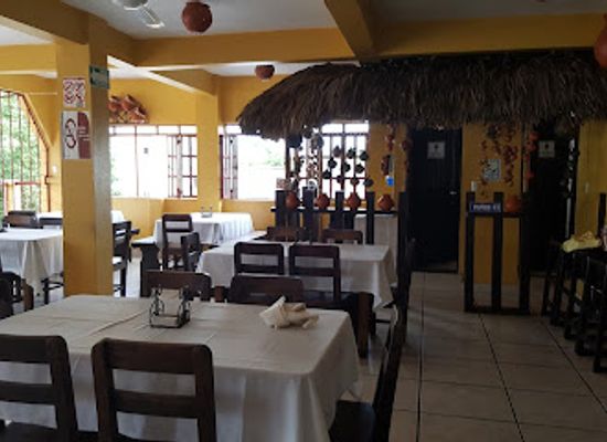 mexico/chiapas/palenque/restaurant/las-tinajas