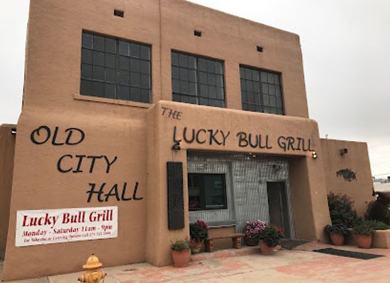new-mexico/chihuahuan-desert/restaurant/lucky-bull-grill