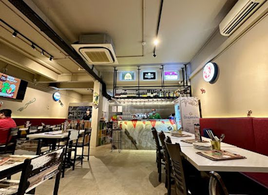 singapore/central-region/restaurant/lazy-lizard-upper-thomson