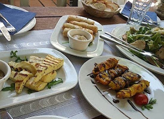 serbia/southern-and-eastern-serbia/restaurant/mezestoran-dvoriste