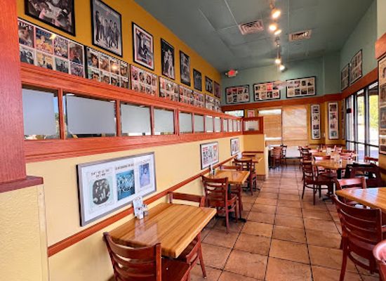 texas/midland/restaurant/strawberry-fields-cafe