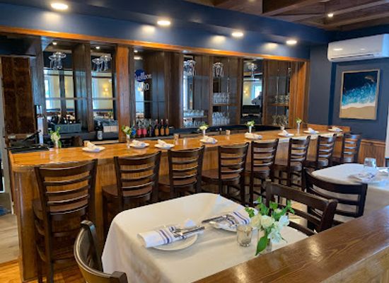 north-carolina/crystal-coast/restaurant/blue-moon-bistro