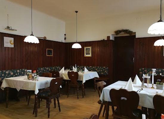 austria/weinviertel/restaurant/gasthaus-zum-grunen-baum