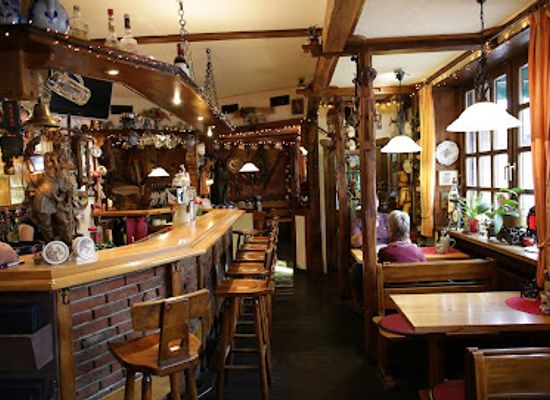 germany/frankfurt/sachsenhausen/restaurant/gasthaus-zum-eisernen-steg