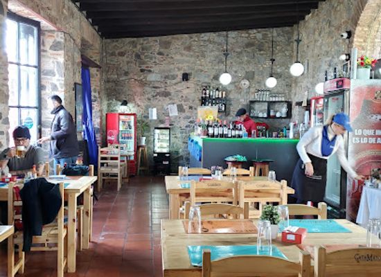uruguay/colonia-del-sacramento/restaurant/restaurante-los-kamikases