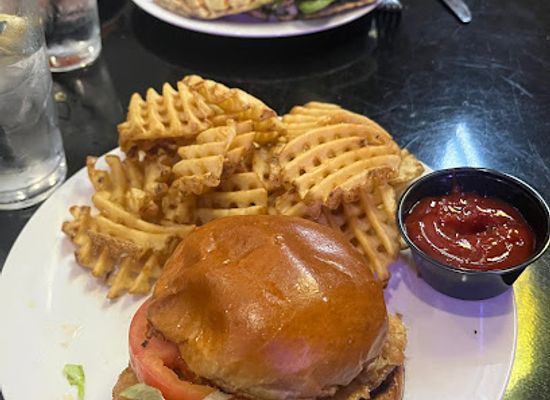 indiana/morgan-monroe-state-forest/restaurant/bar-ziek
