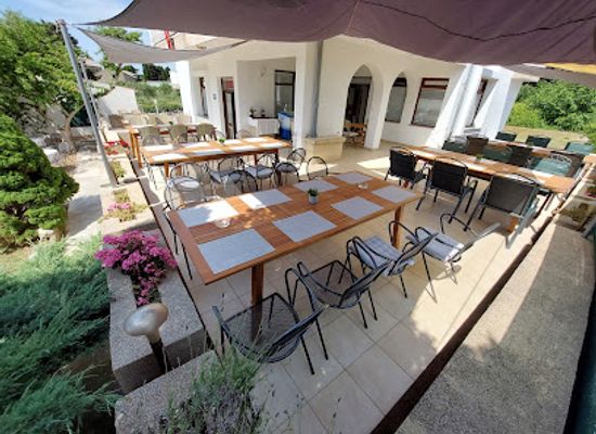 croatia/slavonia/restaurant/amfora