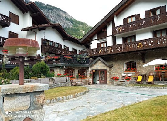 italy/courmayeur/restaurant/ristorante-del-viale