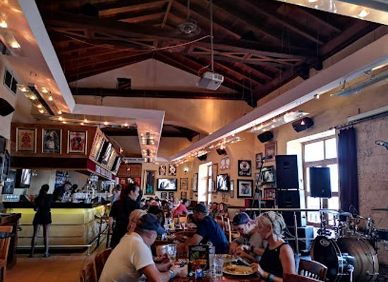 colombia/cartagena-coast/restaurant/hard-rock-cafe