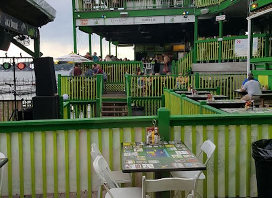 missouri/lake-of-the-ozarks/restaurant/shady-gators