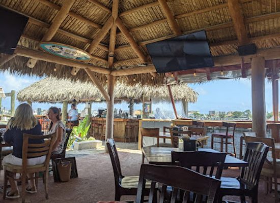 florida/panhandle/restaurant/g-i-jade-tiki-bar-bistro