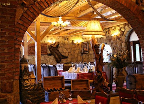 kosovo/drenica/restaurant/restaurant-leo