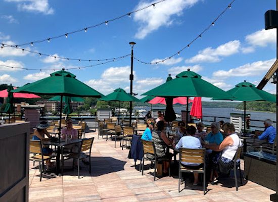 minnesota/stillwater/restaurant/papa-s
