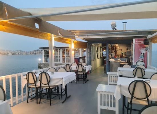 greece/kavala/restaurant/mylou-molos-cafe-bar