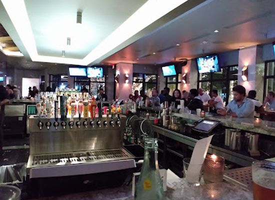 florida/miami/restaurant/moxies-miami-brickell-restaurant