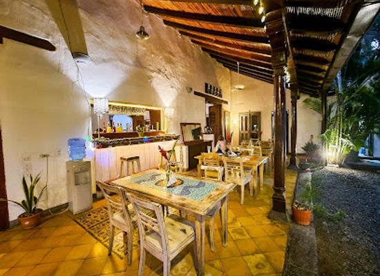 nicaragua/southern-region/restaurant/granada-s-grill
