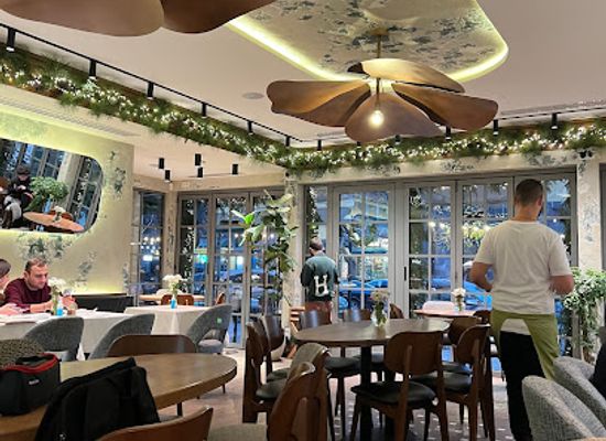 armenia/yerevan/kentron/restaurant/avocado-queen-by-novikov-yvn