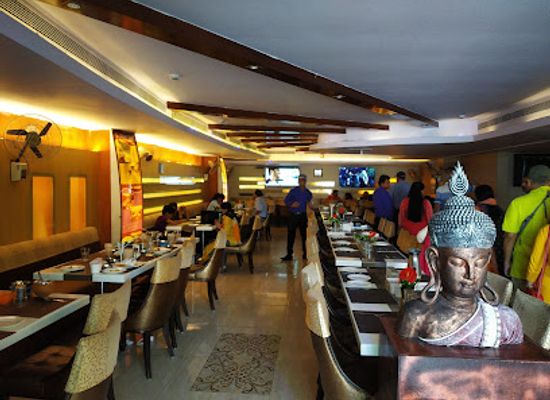 india/lucknow/hazratganj/restaurant/royal-cafe