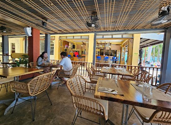 philippines/boracay/station-3/restaurant/tgh-the-grillhouse-sportsbar